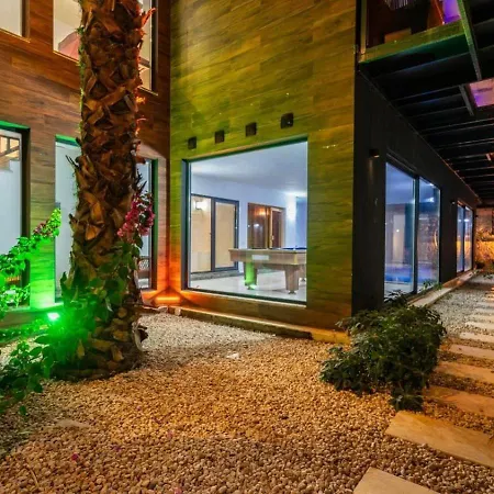 Koerdere 3 Bedroom Seaview With Private Pool Hot Tub Villa *