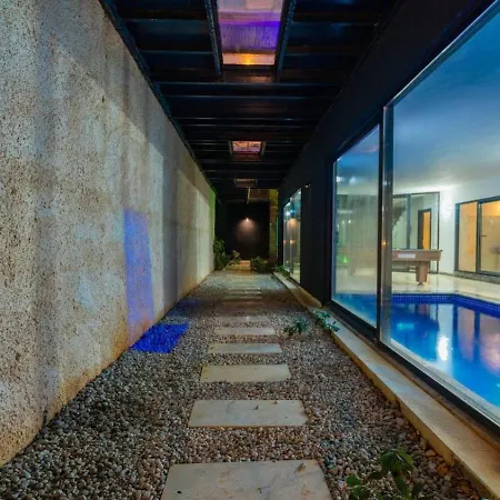 Koerdere 3 Bedroom Seaview With Private Pool Hot Tub Villa *