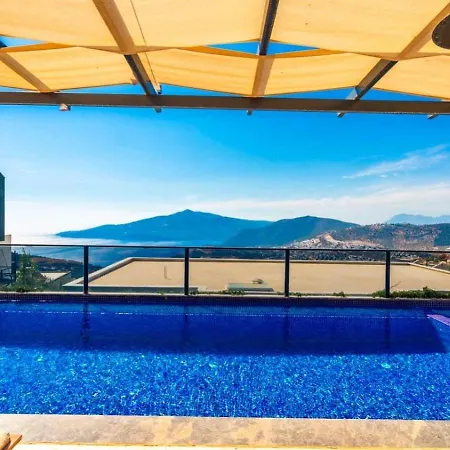Koerdere 3 Bedroom Seaview With Private Pool Hot Tub