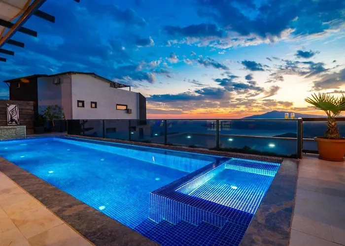 Koerdere 3 Bedroom Seaview With Private Pool Hot Tub Kalkan