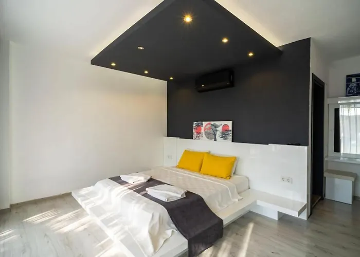 Villa Koerdere 3 Bedroom Seaview With Private Pool Hot Tub *