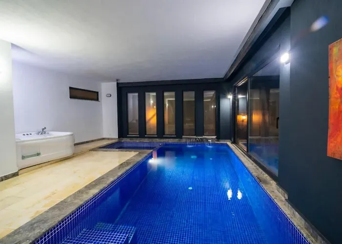 Villa Koerdere 3 Bedroom Seaview With Private Pool Hot Tub *