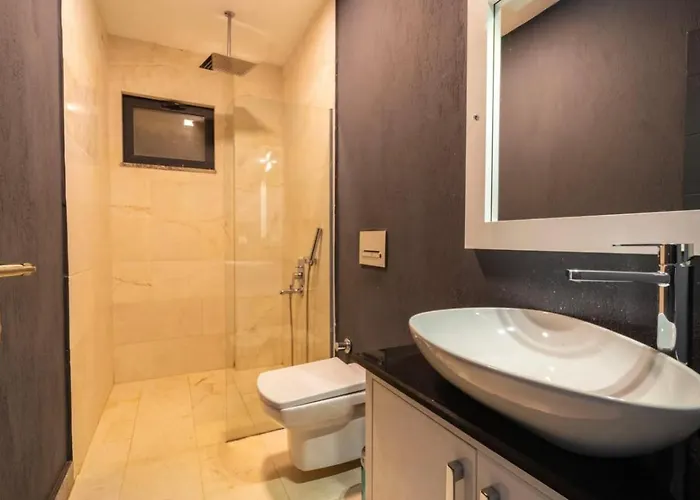 Koerdere 3 Bedroom Seaview With Private Pool Hot Tub