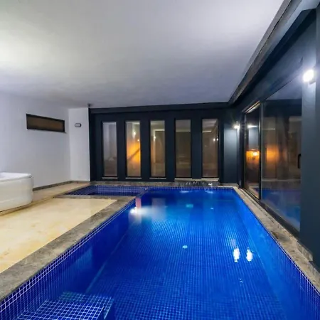 Villa Koerdere 3 Bedroom Seaview With Private Pool Hot Tub *