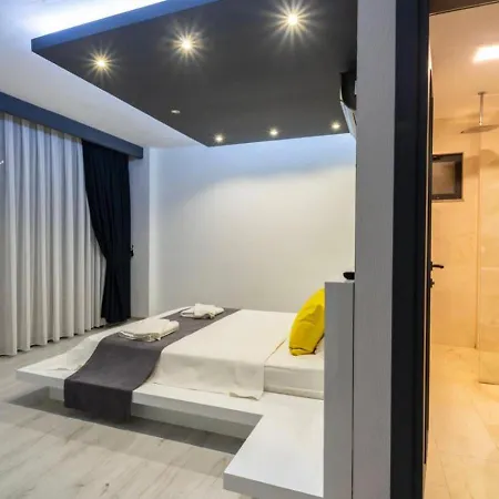 Luxury 3 Bedroom 1812