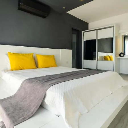 Koerdere 3 Bedroom Seaview With Private Pool Hot Tub Vila *