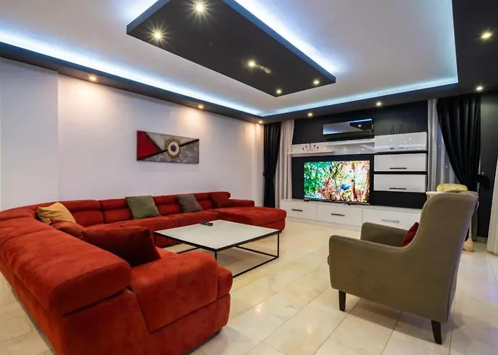 Villa Koerdere 3 Bedroom Seaview With Private Pool Hot Tub *